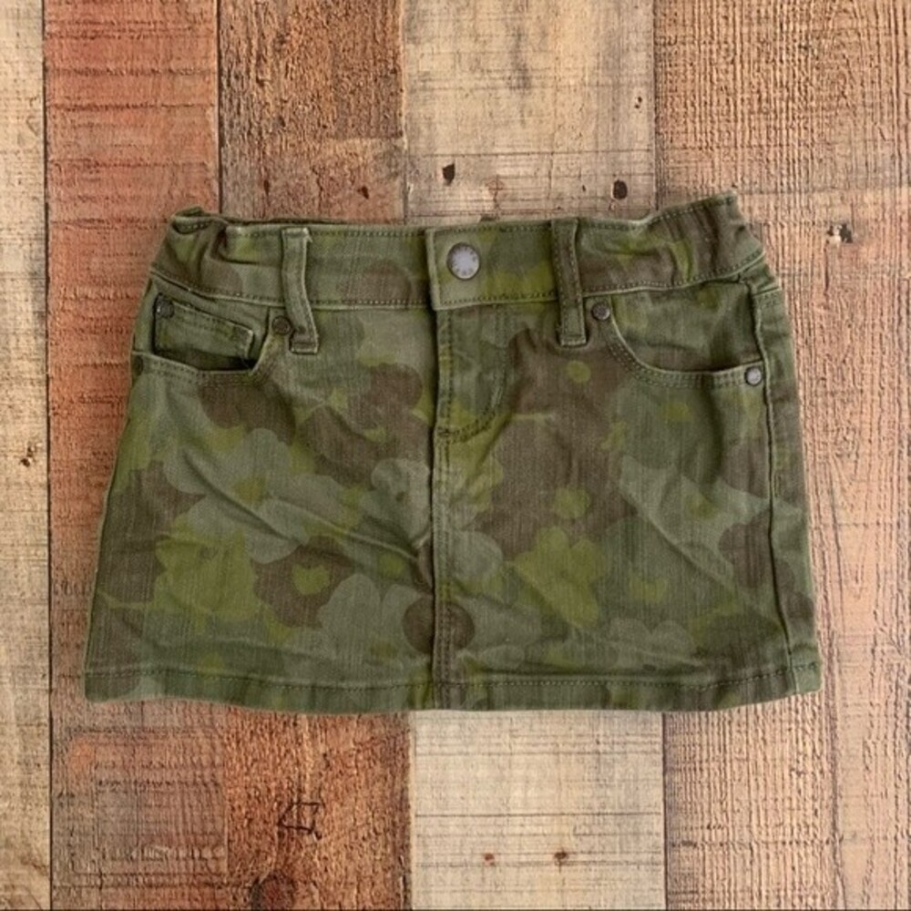 Joe fresh girls green camo skirt - 5